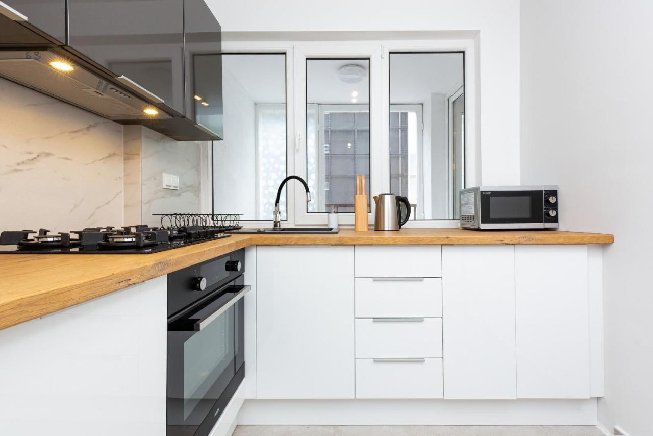 Studio City Center Zlota Street By Renters Βαρσοβία Εξωτερικό φωτογραφία