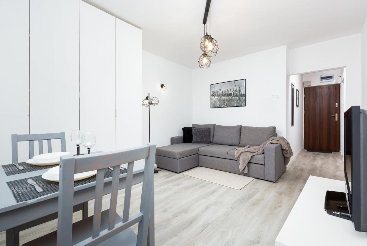 Studio City Center Zlota Street By Renters Βαρσοβία Εξωτερικό φωτογραφία