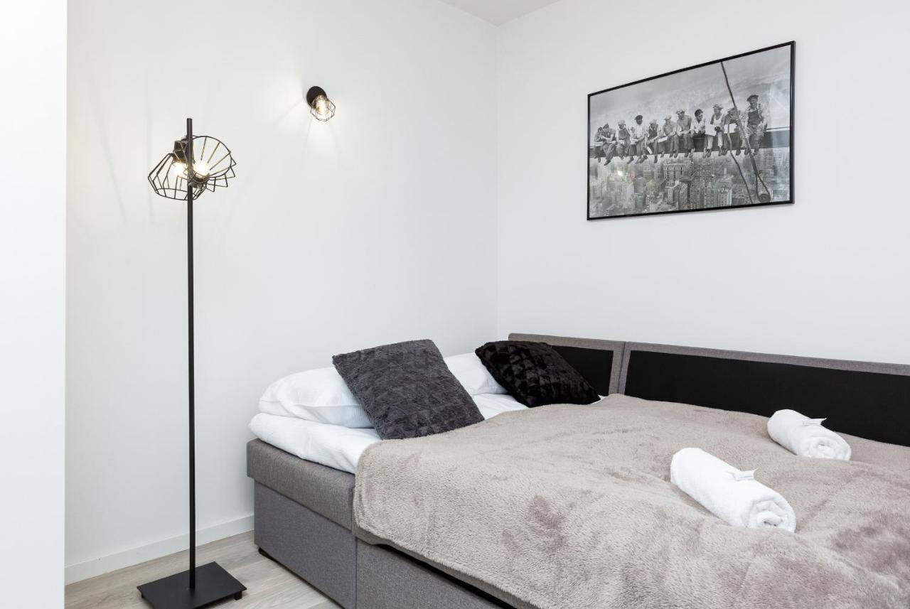 Studio City Center Zlota Street By Renters Βαρσοβία Εξωτερικό φωτογραφία